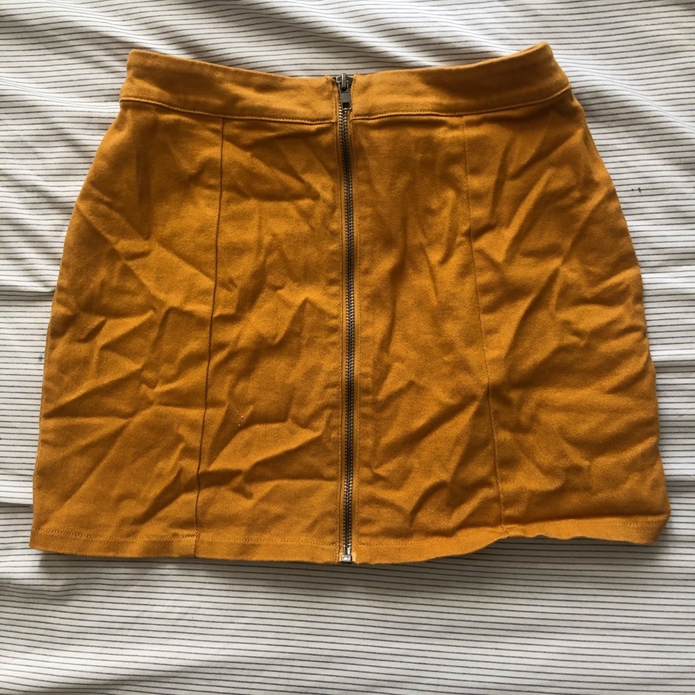 Fill zippered skirt